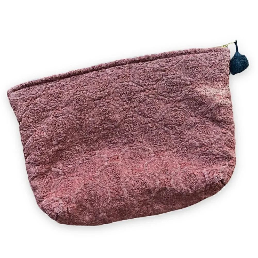 Madam Stoltz Quilted Textured Linen and Cotton Toiletry Bag NWOT
